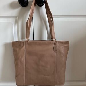 Vintage Leather Coach Shoulder Bag
